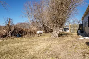 908 Hunter Rd, Caledonia, IL 61011 - Photo 42