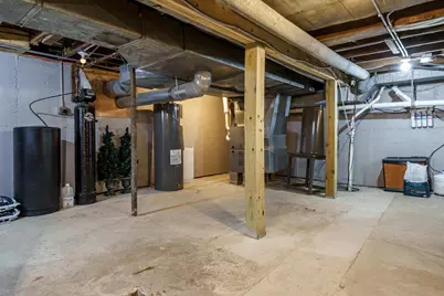 908 Hunter Road, Caledonia, IL 61011 - Photo 34