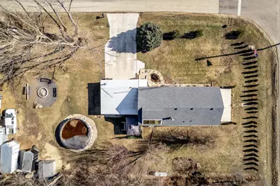 908 Hunter Road, Caledonia, IL 61011 - Photo 54