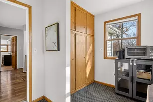 8056 W State St, Rockford, IL 61102 - Photo 16