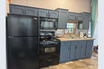 409 Spruce Drive, Belvidere, IL 61008 - Photo 2