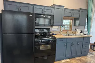 409 Spruce Dr, Belvidere, IL 61008 - Photo 2