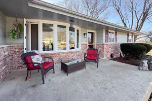 2529 Sierra Dr, Rockford, IL 61109 - Photo 2