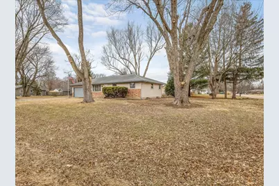 8420 Bobolink Drive, Machesney Park, IL 61115 - Photo 6