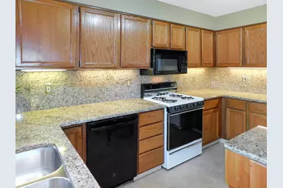 13699 Chevron Drive, Rockton, IL 61072 - Photo 10