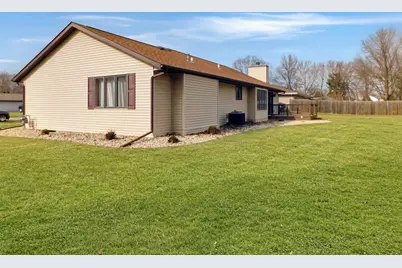 13699 Chevron Drive, Rockton, IL 61072 - Photo 4