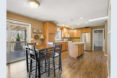 585 Knollwood Drive, Lake Summerset, IL 61019 - Photo 10