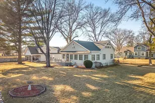 5165 Browns Beach Rd, Rockford, IL 61103 - Photo 14