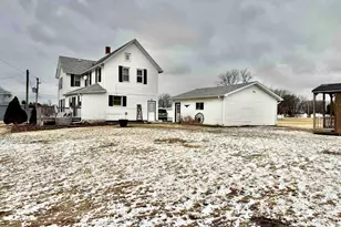 1925 S Simmons Rd, Stockton, IL 61085 - Photo 4