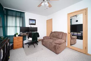 2710 Hickory Lawn Dr, Rockford, IL 61107 - Photo 24