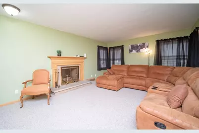 2710 Hickory Lawn Drive, Rockford, IL 61107 - Photo 18