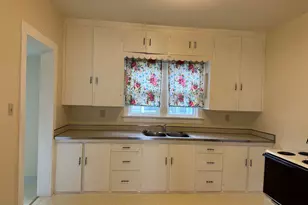 408 N West Ave, Freeport, IL 61032 - Photo 14