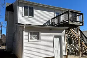 408 N West Ave, Freeport, IL 61032 - Photo 4