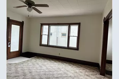 408 N West Avenue, Freeport, IL 61032 - Photo 6