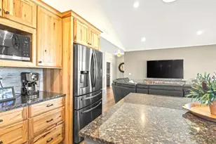 14483 Montague Rd, Winnebago, IL 61088 - Photo 12