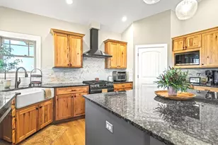 14483 Montague Rd, Winnebago, IL 61088 - Photo 10