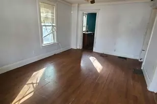 928 Lincoln, Rockford, IL 61102 - Photo 2