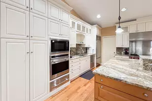 1442 Brady Ln, Rockford, IL 61107 - Photo 6