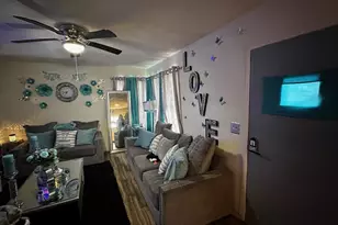 1718 S Cedar Ave, Freeport, IL 61032 - Photo 4