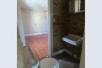 201 W 2nd Street, Leaf River, IL 61047 - Photo 22