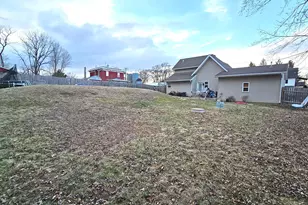 8098 Hartlein St, Shirland, IL 61079 - Photo 32