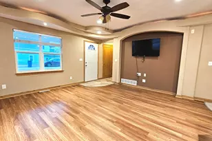 8098 Hartlein St, Shirland, IL 61079 - Photo 6