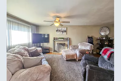 1111 Luther Ave, Rockford, IL 61107 - Photo 10