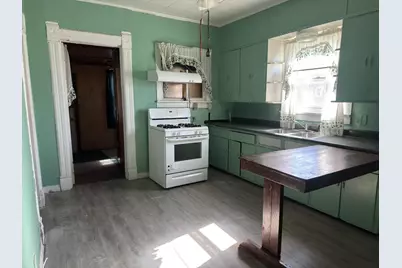 201 N Hinkley Avenue, Rockford, IL 61101 - Photo 12