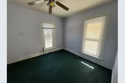 201 N Hinkley Avenue, Rockford, IL 61101 - Photo 16