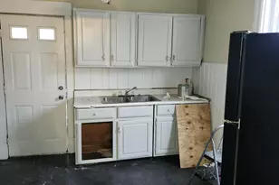 1323 Broadway, Rockford, IL 61104 - Photo 6