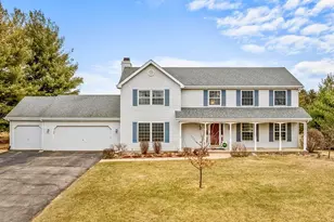 8712 Oakwood Glen Dr, Rockford, IL 61108 - Photo 2