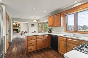 8712 Oakwood Glen Dr, Rockford, IL 61108 - Photo 12