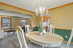 8712 Oakwood Glen Dr, Rockford, IL 61108 - Photo 10