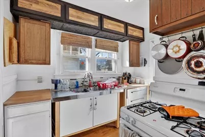 2315 Lawndale Avenue, Rockford, IL 61103 - Photo 6