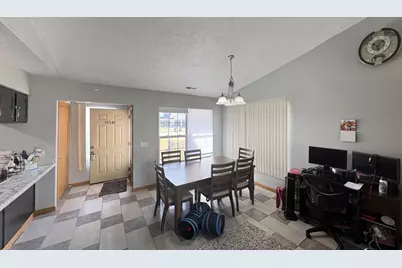 15541 Finley Way, South Beloit, IL 61080 - Photo 2