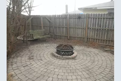 105 E Oakwood Drive, Byron, IL 61010 - Photo 42