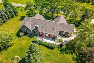 28-80 Highland Ct, Lake Carroll, IL 61046 - Photo 2