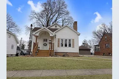 1529 W Logan Street, Freeport, IL 61032 - Photo 2