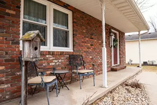 102 Windward Ln, Rochelle, IL 61068 - Photo 14