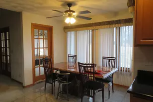 3204 Farmdale Ln, Freeport, IL 61032 - Photo 10