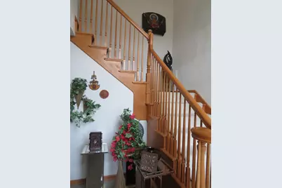 3204 Farmdale Lane, Freeport, IL 61032 - Photo 2