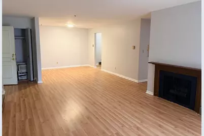 3050 Jacqueline Drive #8, Rockford, IL 61109 - Photo 4