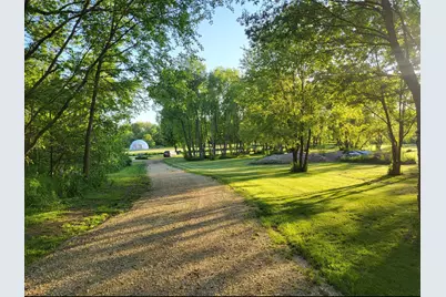 4414 N Tower Road, Freeport, IL 61032 - Photo 2