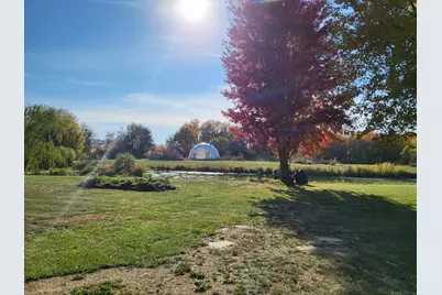 4414 N Tower Road, Freeport, IL 61032 - Photo 6