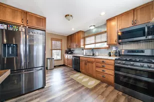 8701 N Main St, Leaf River, IL 61047 - Photo 10