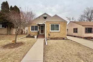 1506 Victoria Ave, Rockford, IL 61102 - Photo 1