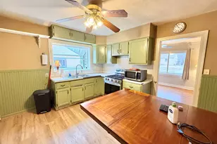 1506 Victoria Ave, Rockford, IL 61102 - Photo 10