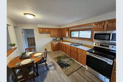 808 Crest View Trail, Byron, IL 61010 - Photo 6