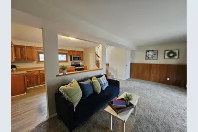 808 Crest View Trail, Byron, IL 61010 - Photo 8