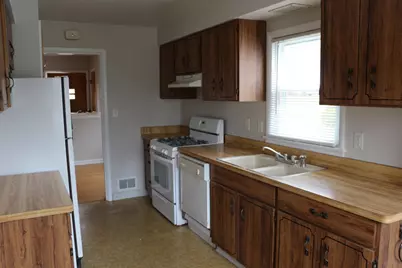 1103 Scottswood, Rockford, IL 61107 - Photo 6